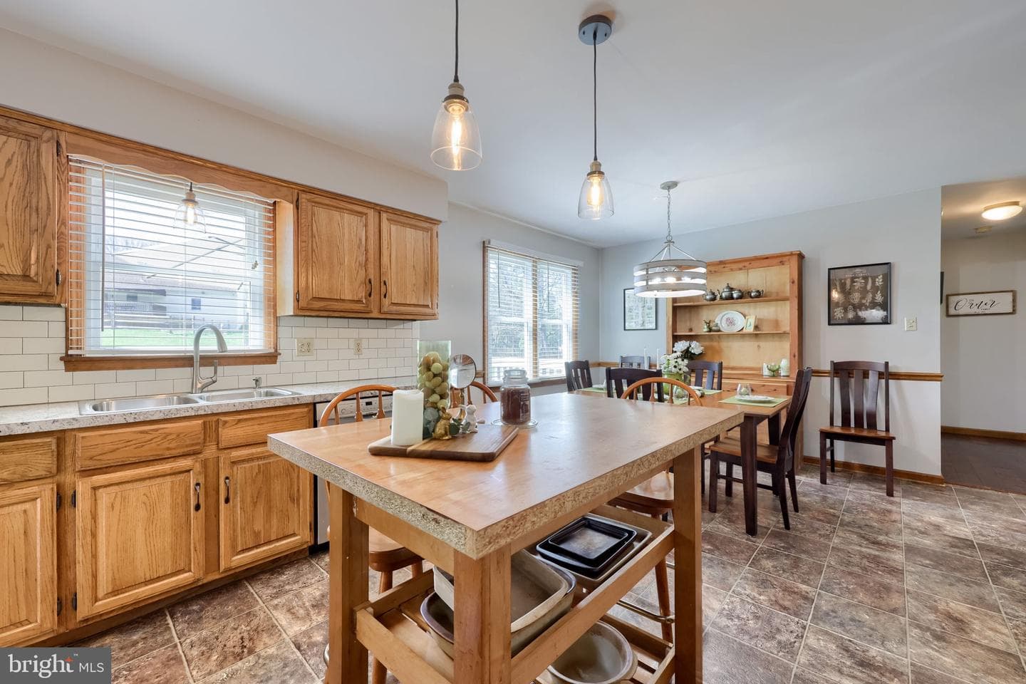 142 Hostetter Lane photo 36
