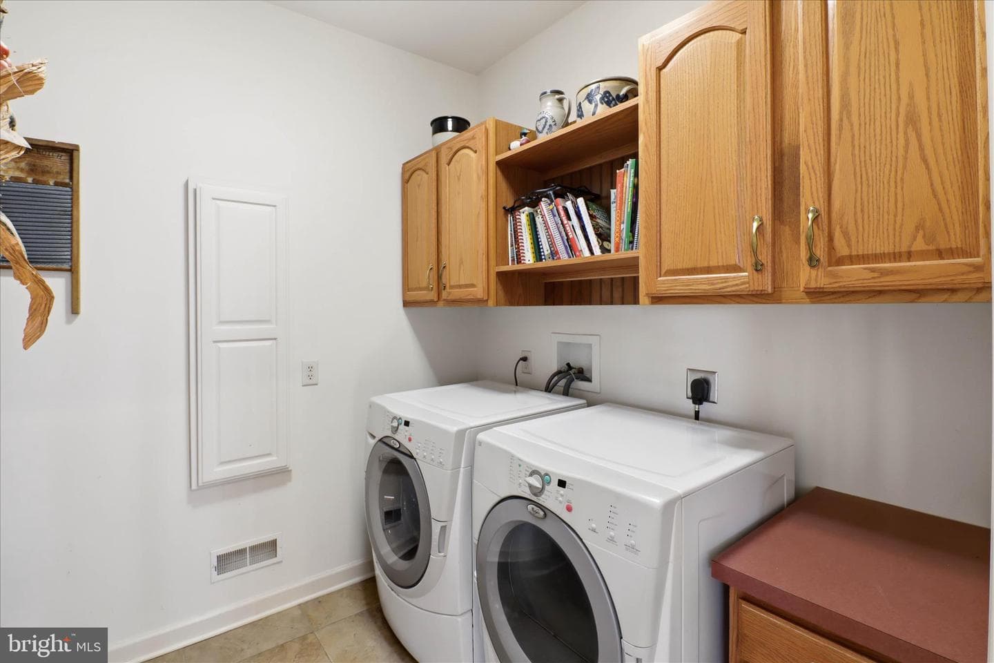 364 Evans Road photo 23