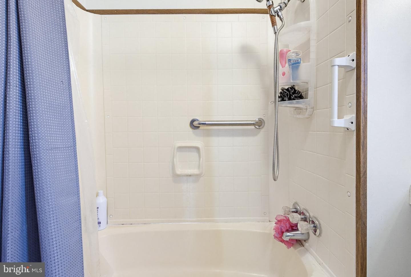15 Conestoga Manor photo 17