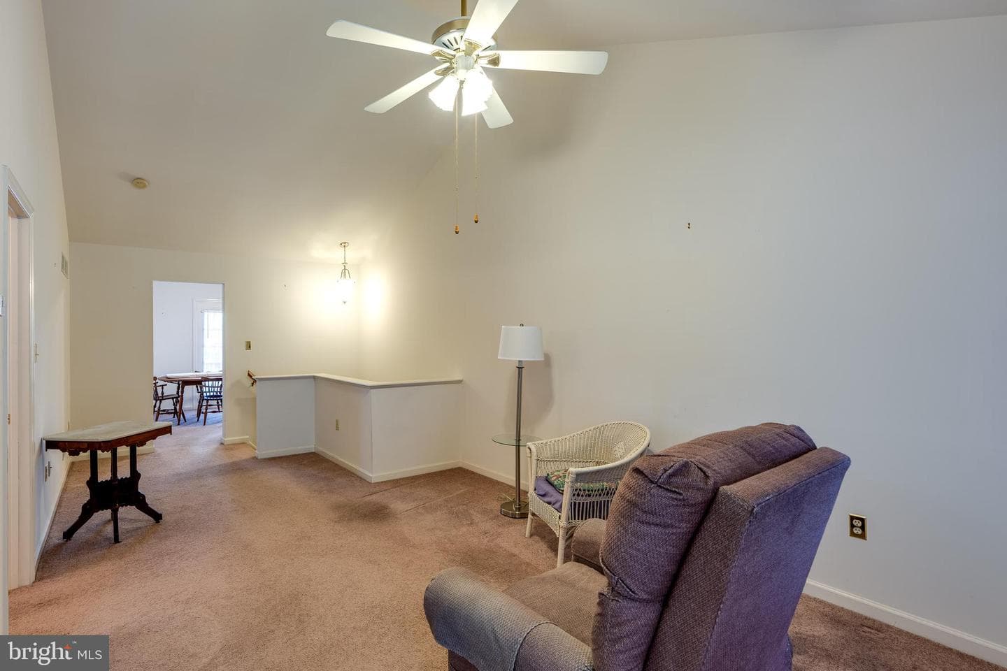 14 Oakgrove Lane photo 3