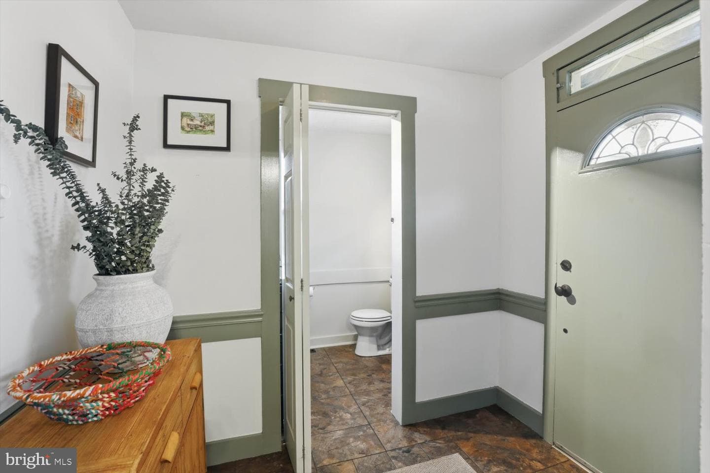 135 S Cedar Street photo 16