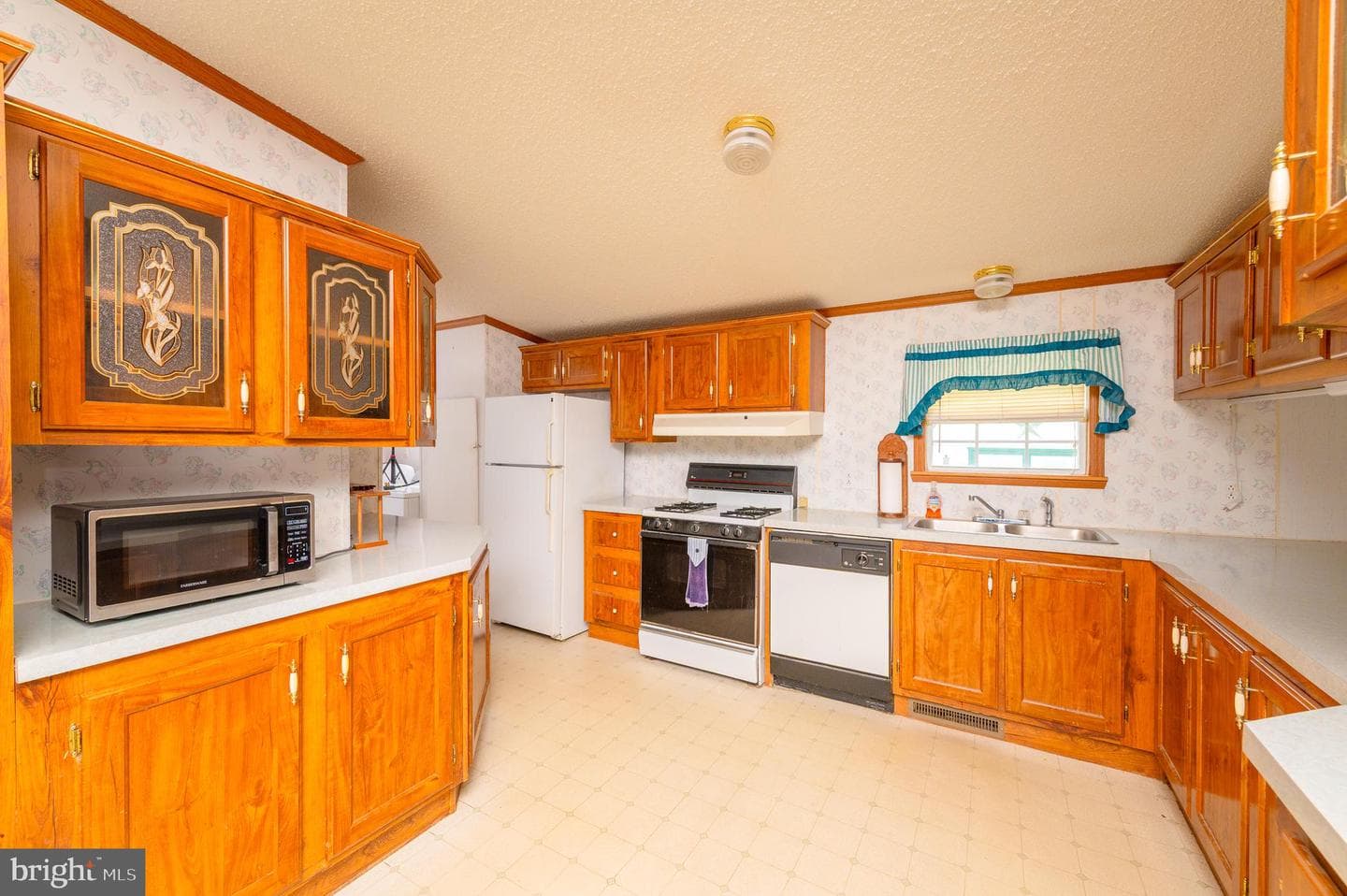 82 Taylor Drive photo 13