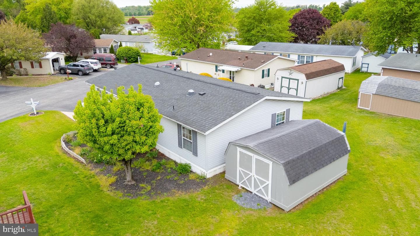 82 Taylor Drive photo 6