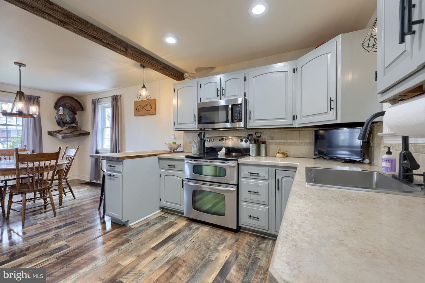 537 S 13th Street photo 15