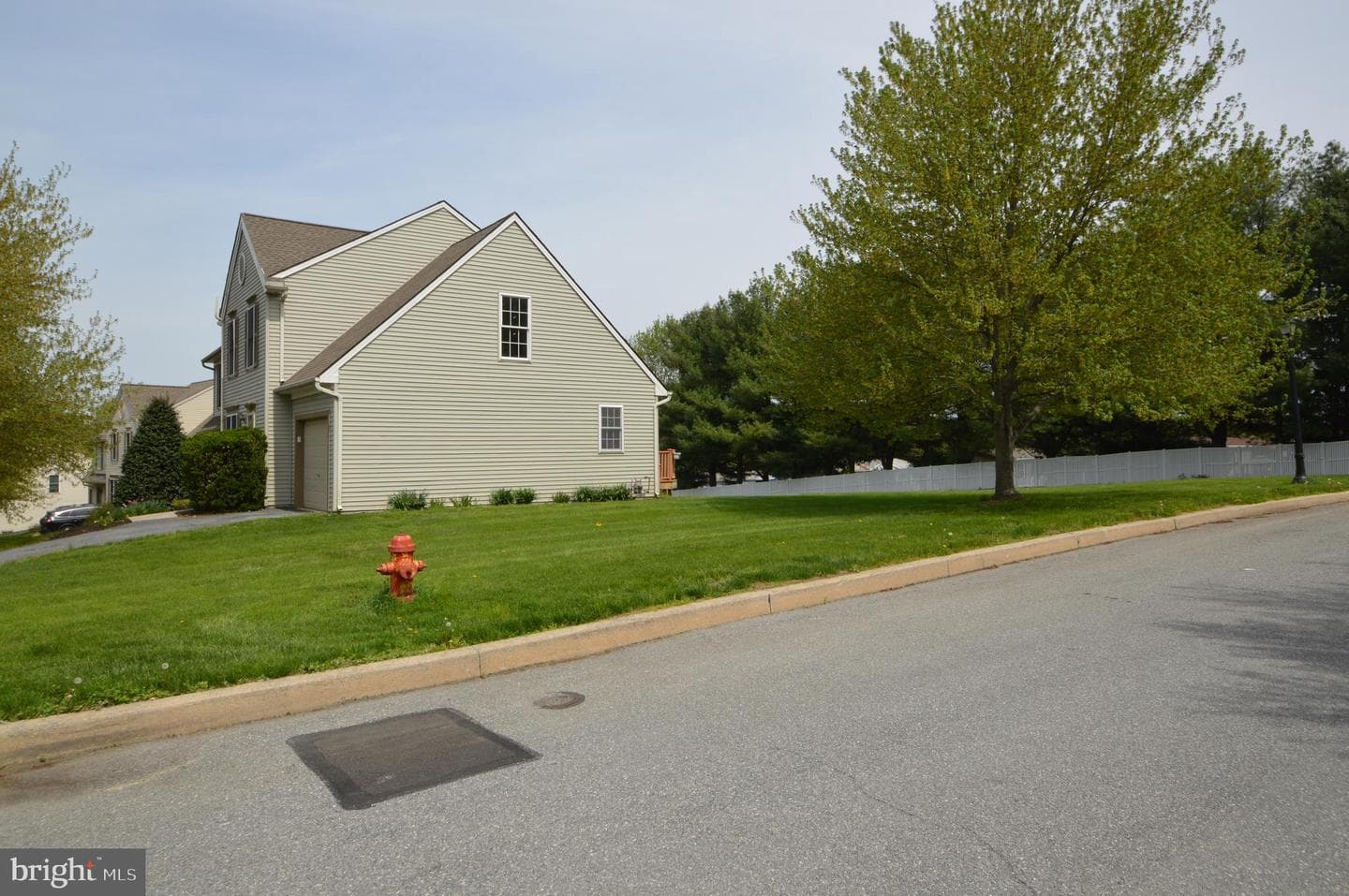 247 Harvard Avenue photo 4