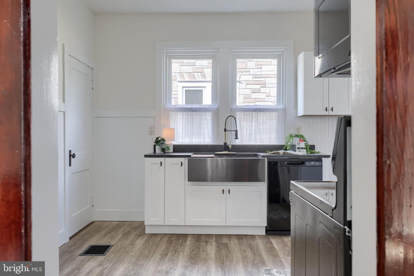 631 S Broad Street photo 30