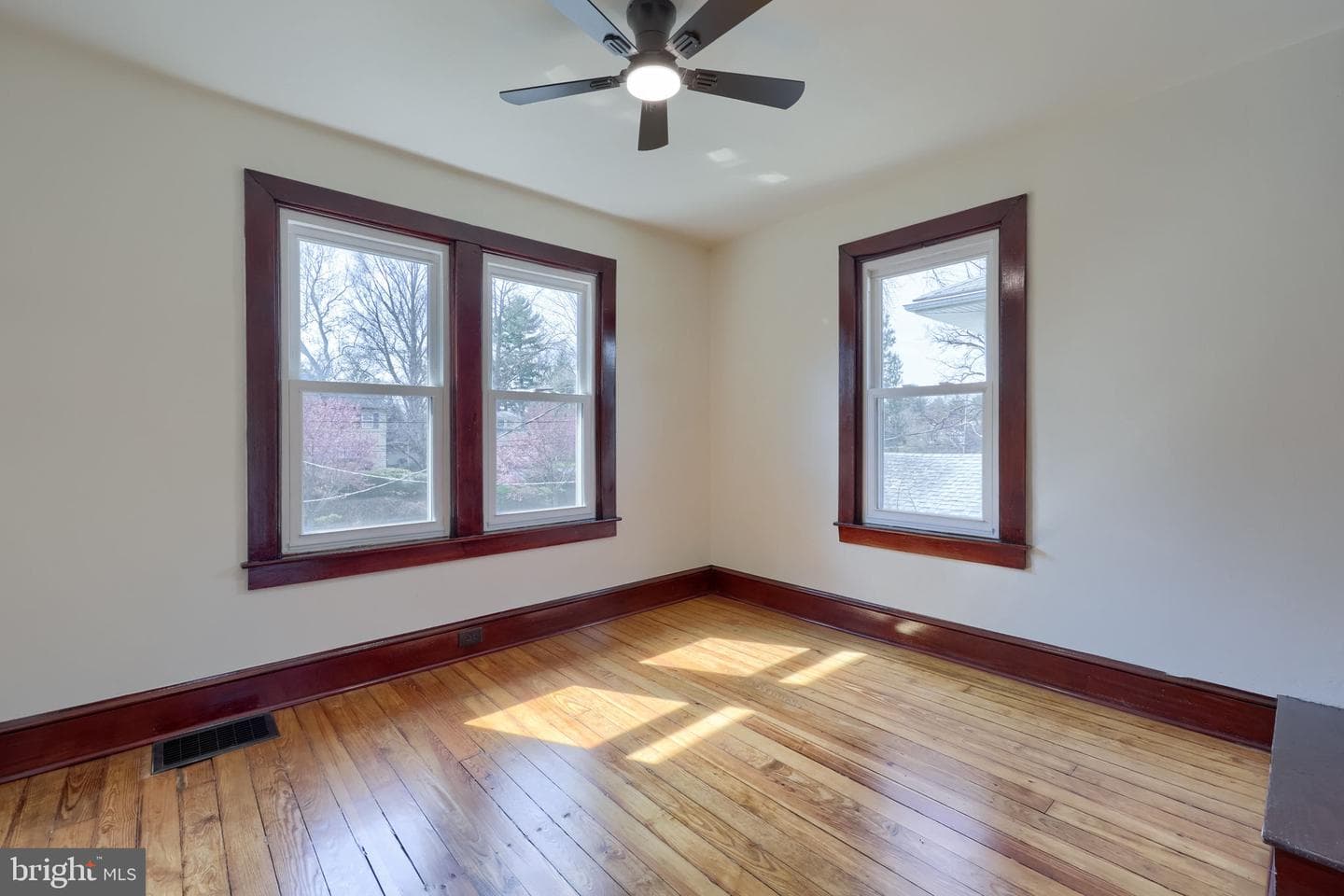 631 S Broad Street photo 40