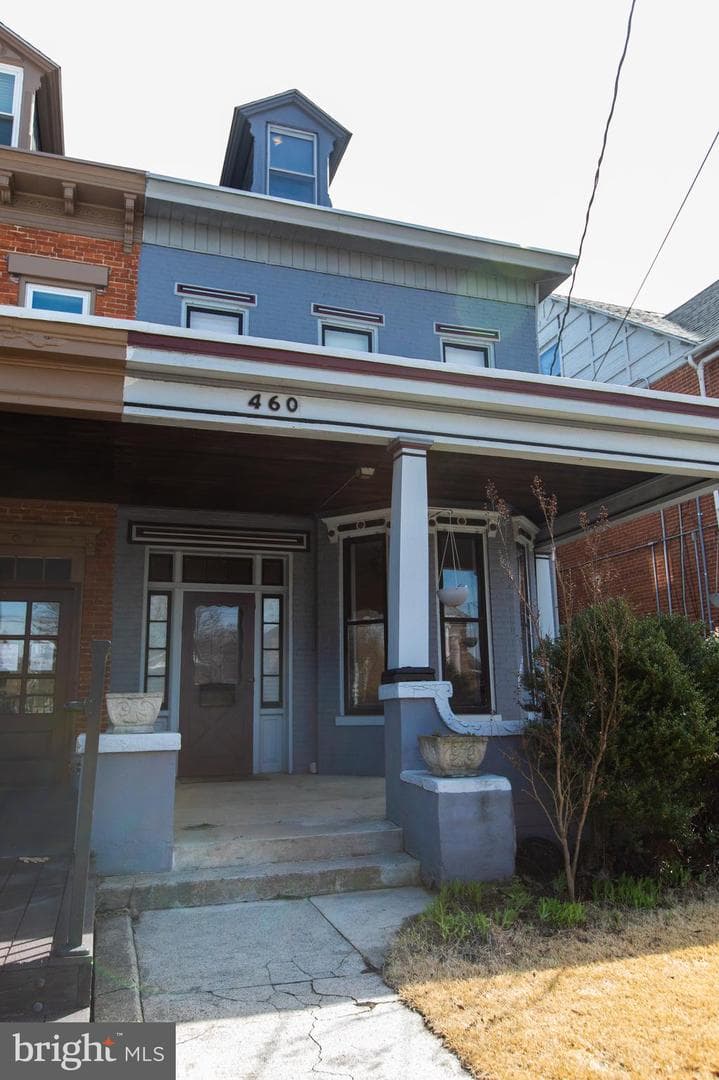 460 Chestnut Street photo 2