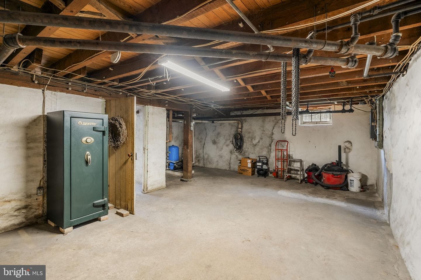 60 Paradise Lane photo 29