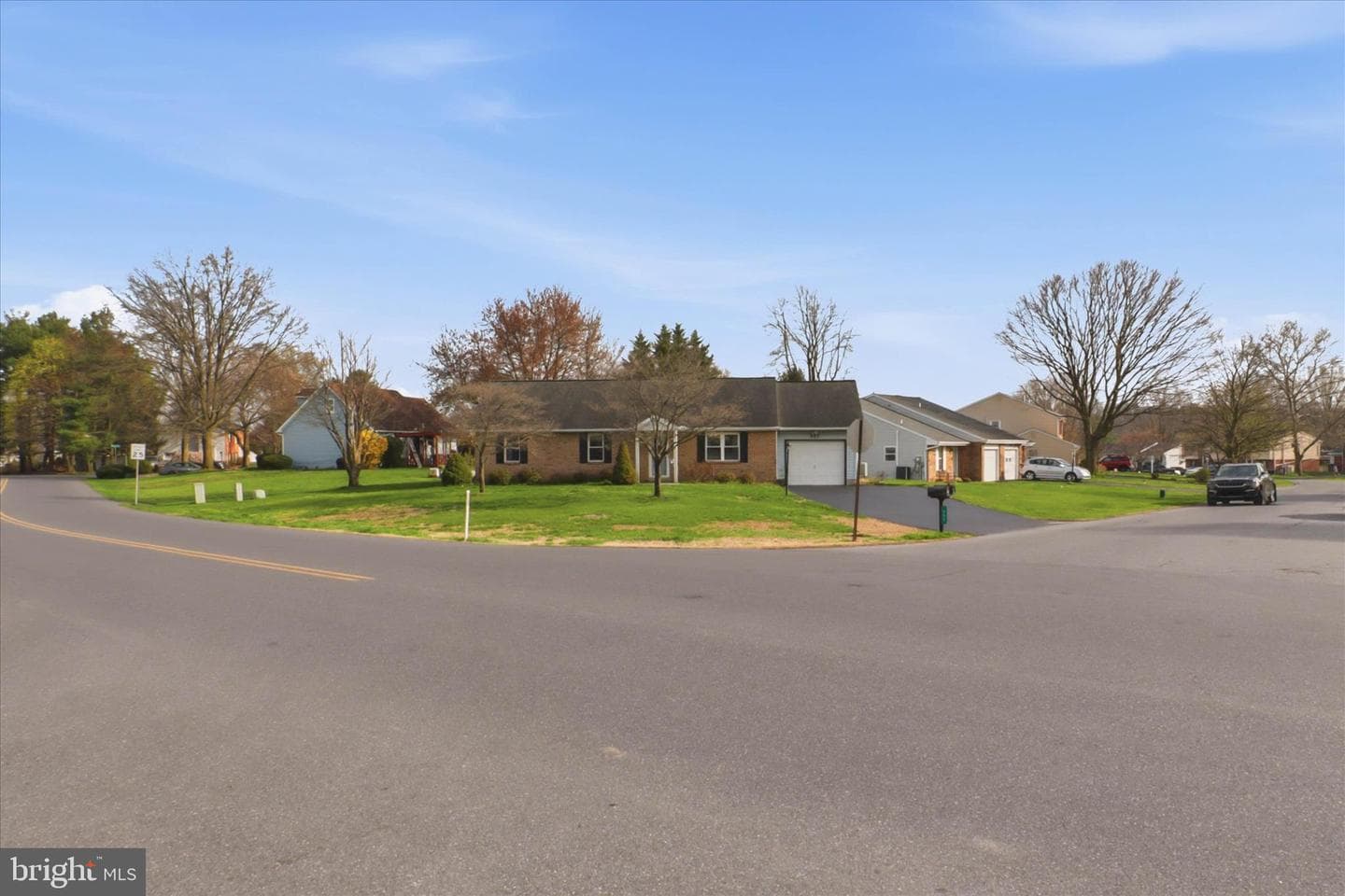 497 Crosswinds Drive photo 2