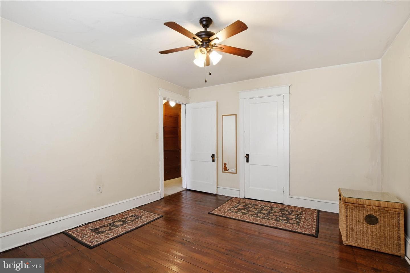 45 E Walnut Street photo 13