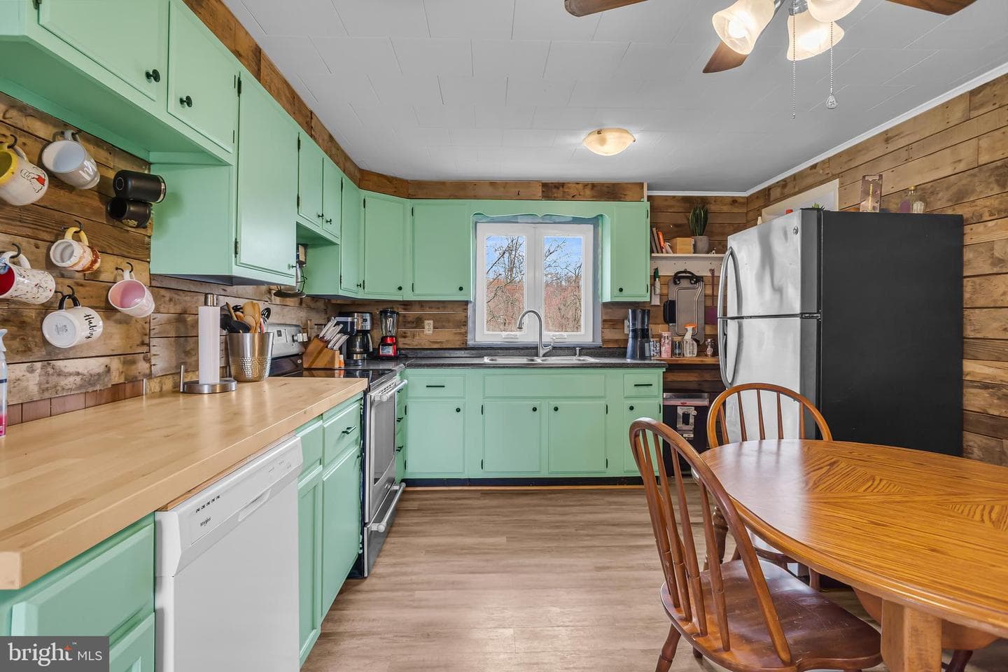 355 Reinholds Road photo 10