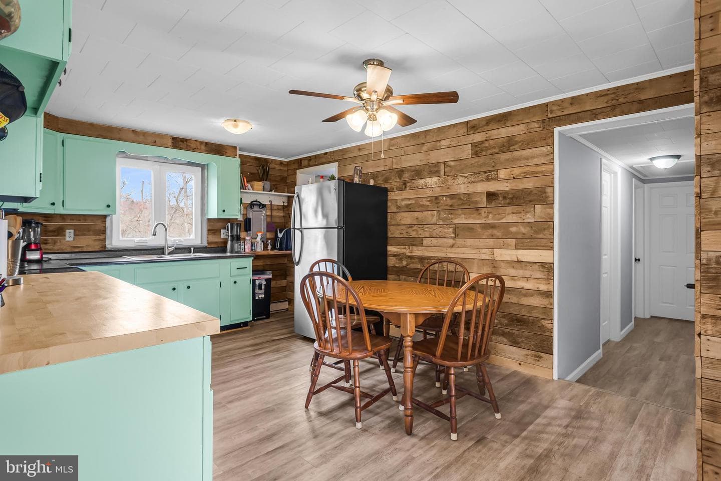 355 Reinholds Road photo 11