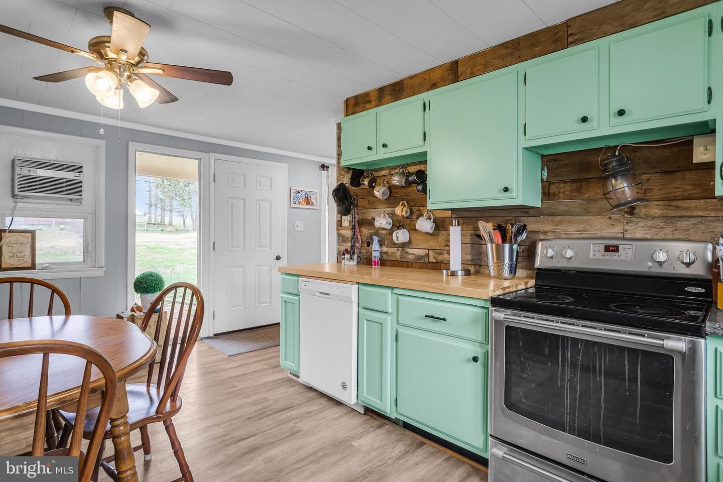 355 Reinholds Road photo 13