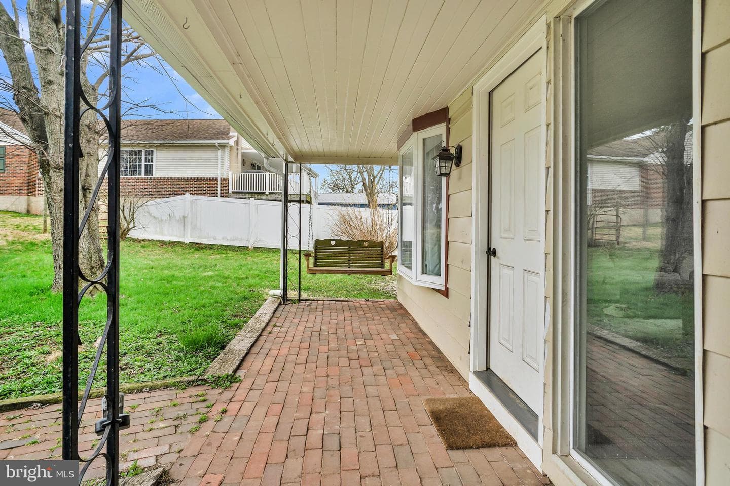 355 Reinholds Road photo 5