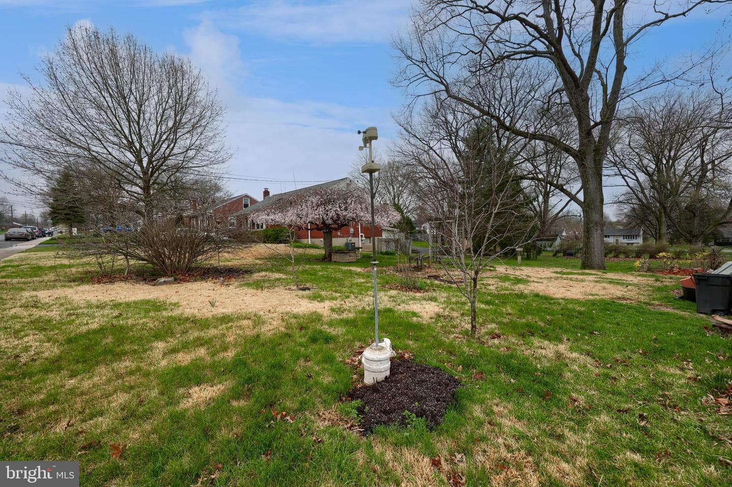 301 E Willow Street photo 24