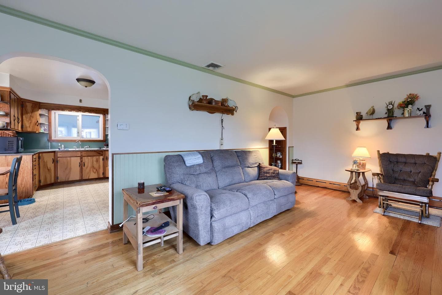 301 E Willow Street photo 8