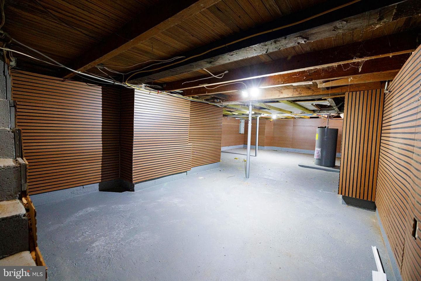 222 N Market Avenue photo 38
