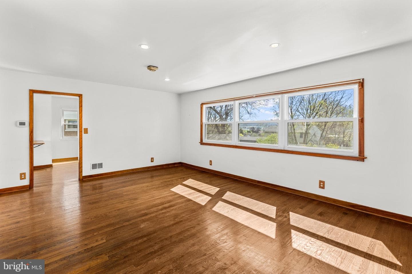 188 Hillcrest Road photo 12