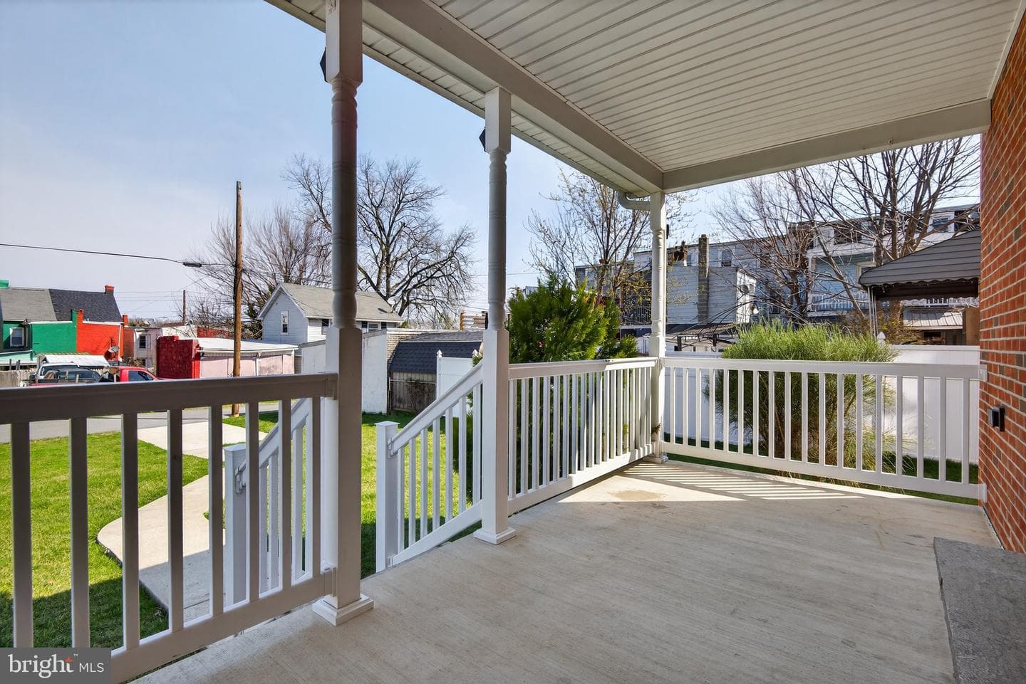 637 E Fulton Street photo 26