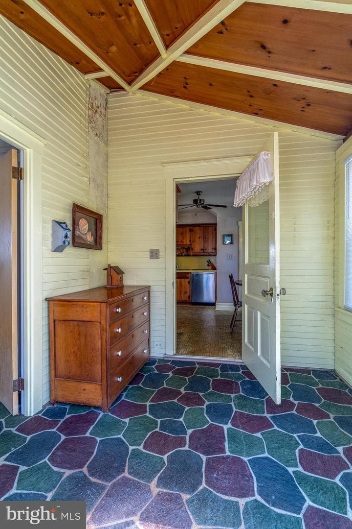 15 Buttermilk Lane photo 5