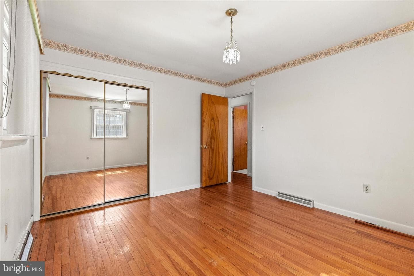 556 Abbeyville Road photo 16