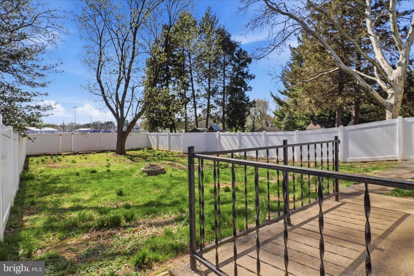 523 Pleasure Road photo 18