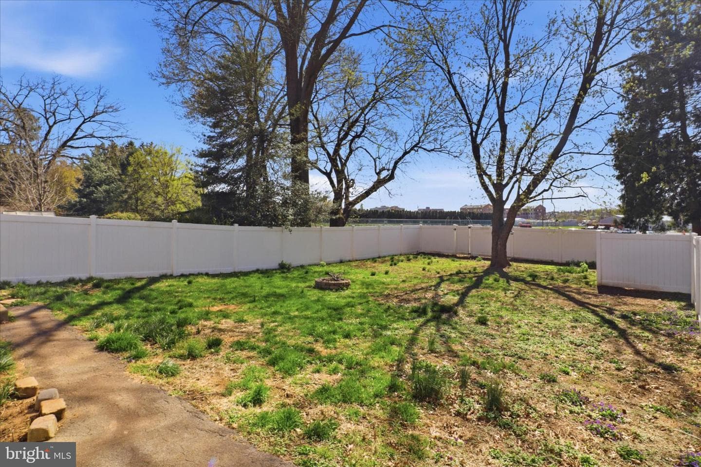523 Pleasure Road photo 19