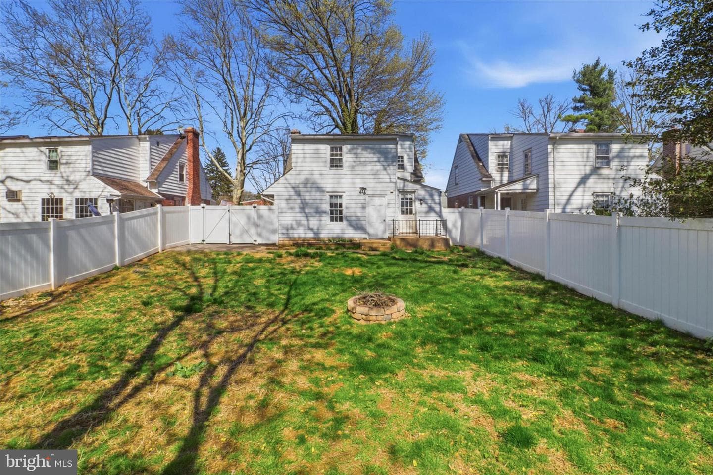 523 Pleasure Road photo 20