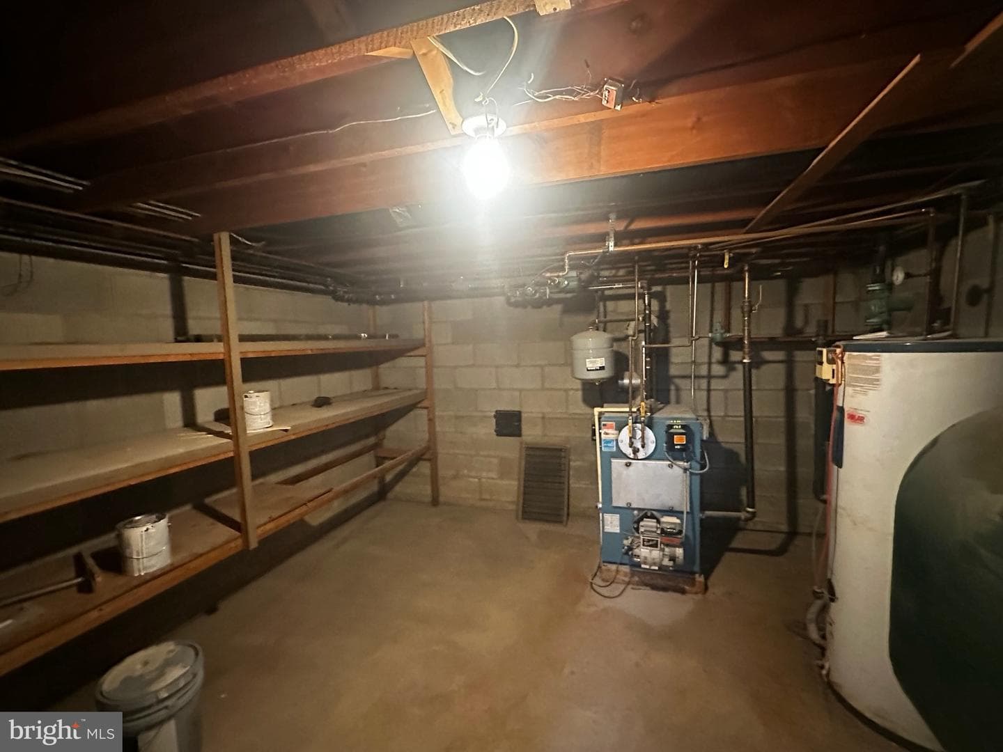 415 E Willow Street photo 32