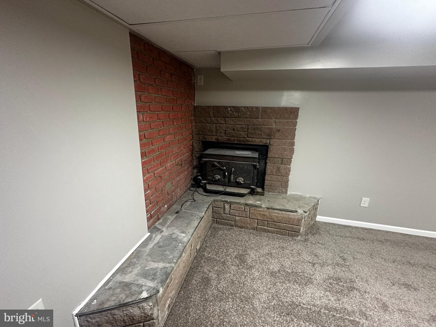 415 E Willow Street photo 34