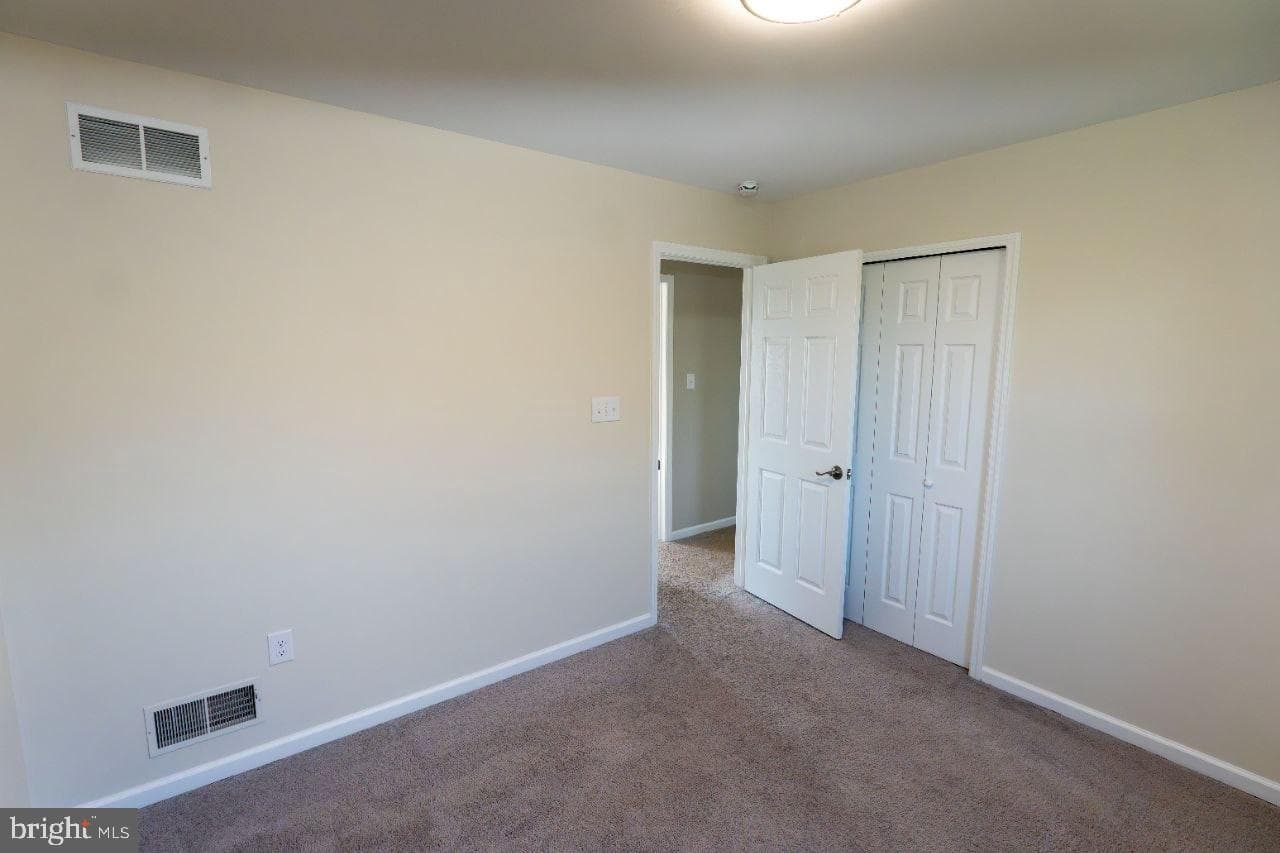195 Village Spring Lane photo 27