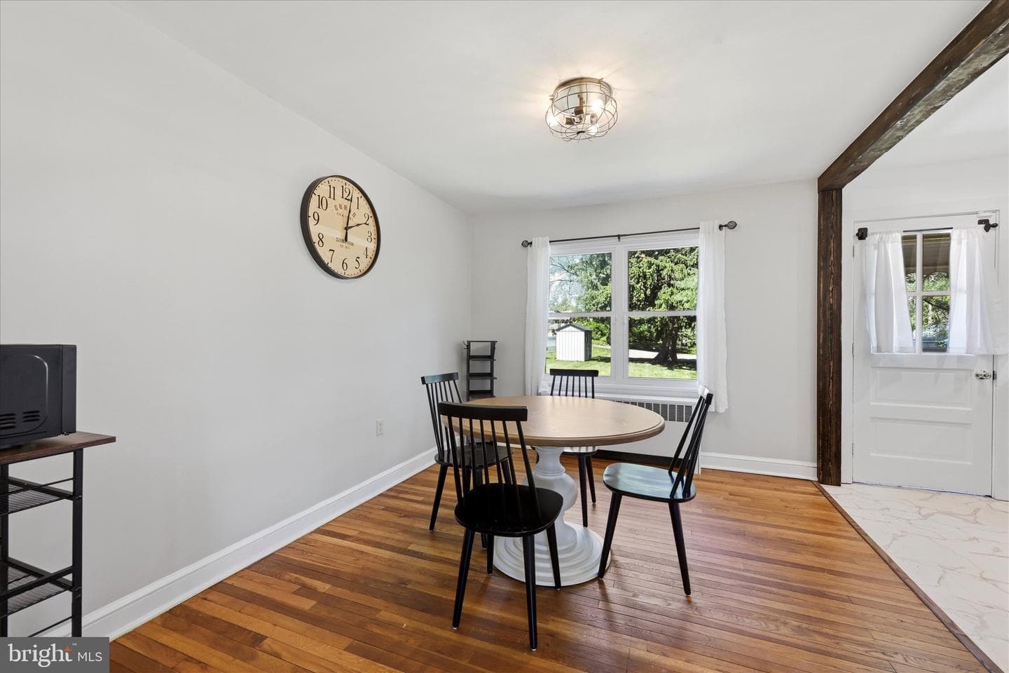 1315 E King Street photo 4
