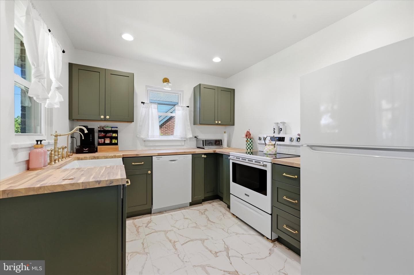 1315 E King Street photo 6