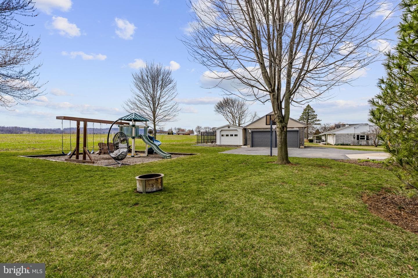 330 S Reamstown Road photo 17