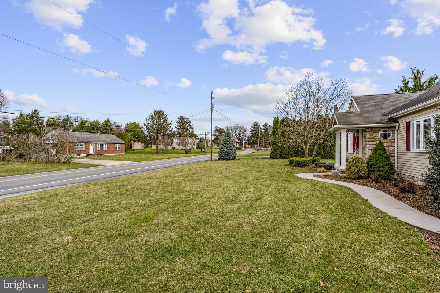 330 S Reamstown Road photo 19