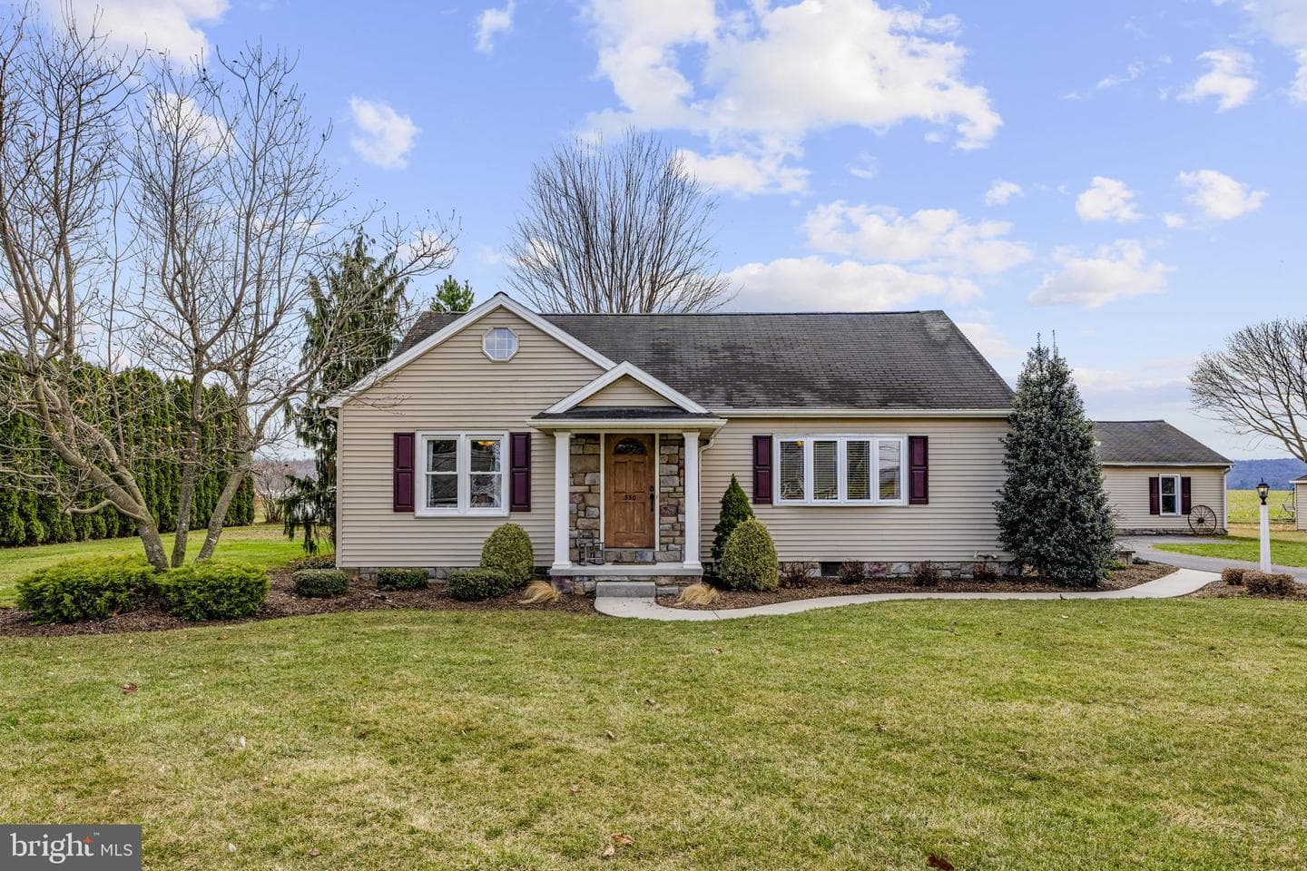 330 S Reamstown Road photo 7