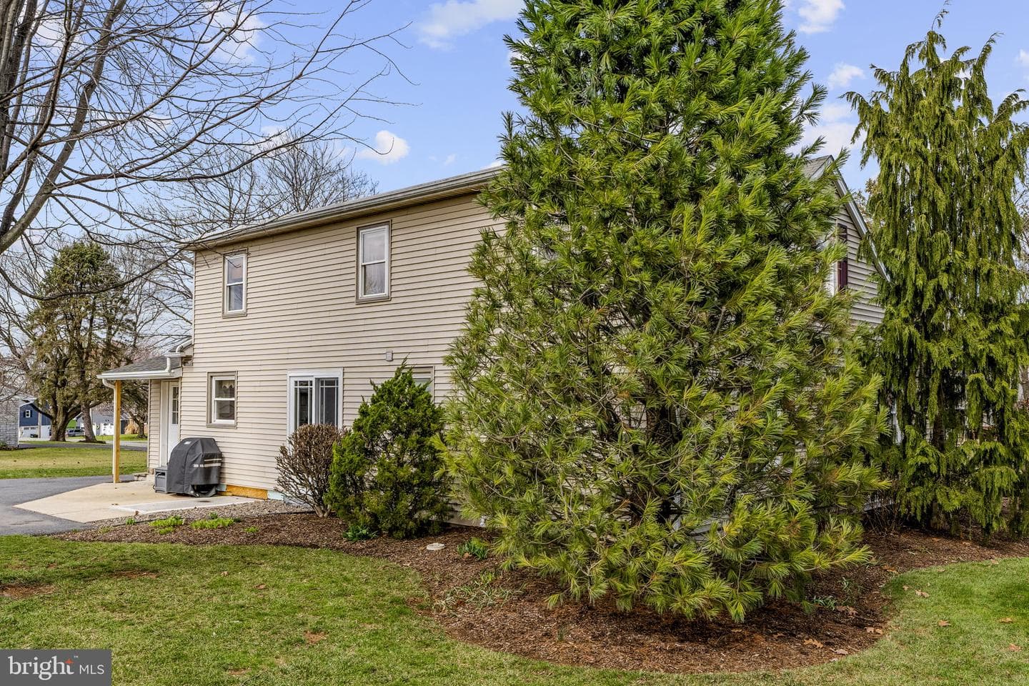 330 S Reamstown Road photo 9