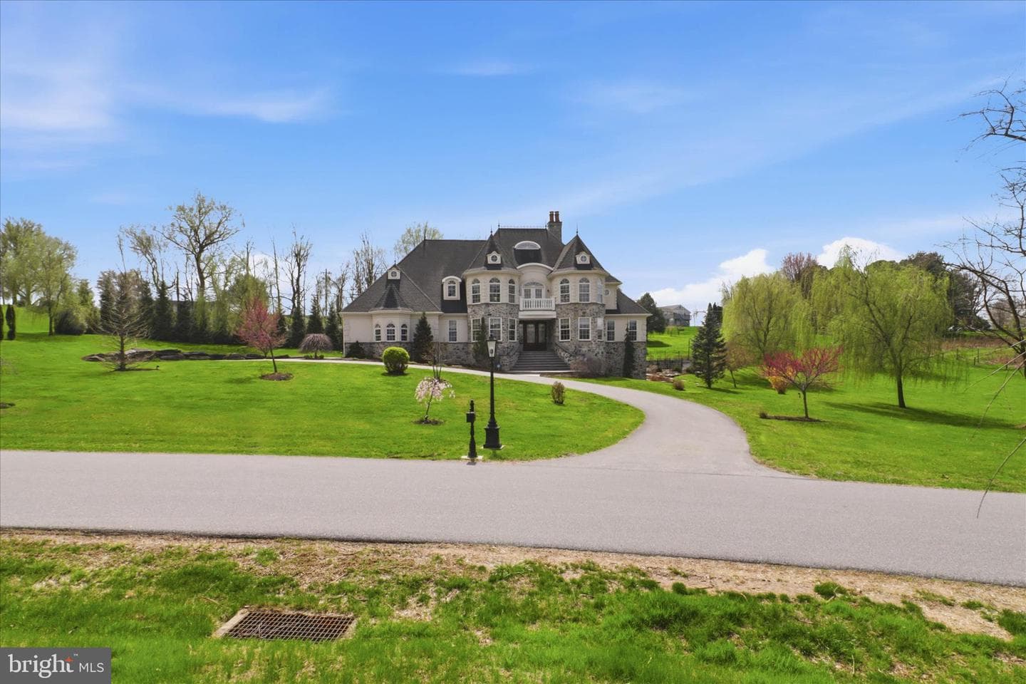 17 Hershey Lane photo 3
