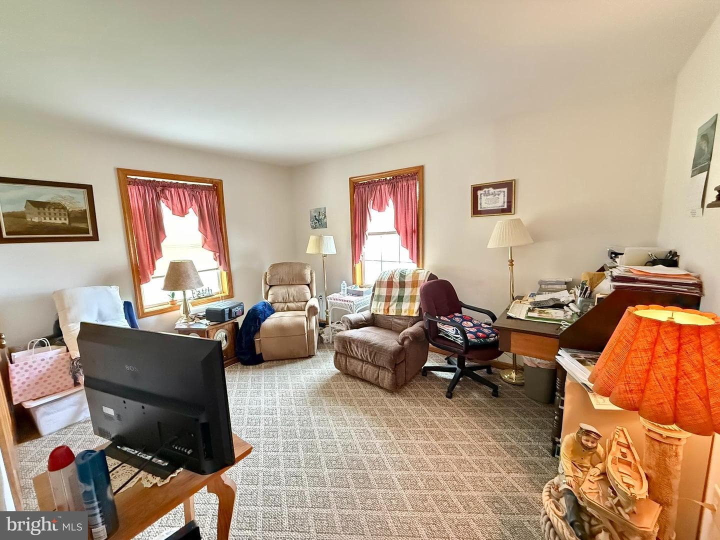 123 Center Avenue photo 21