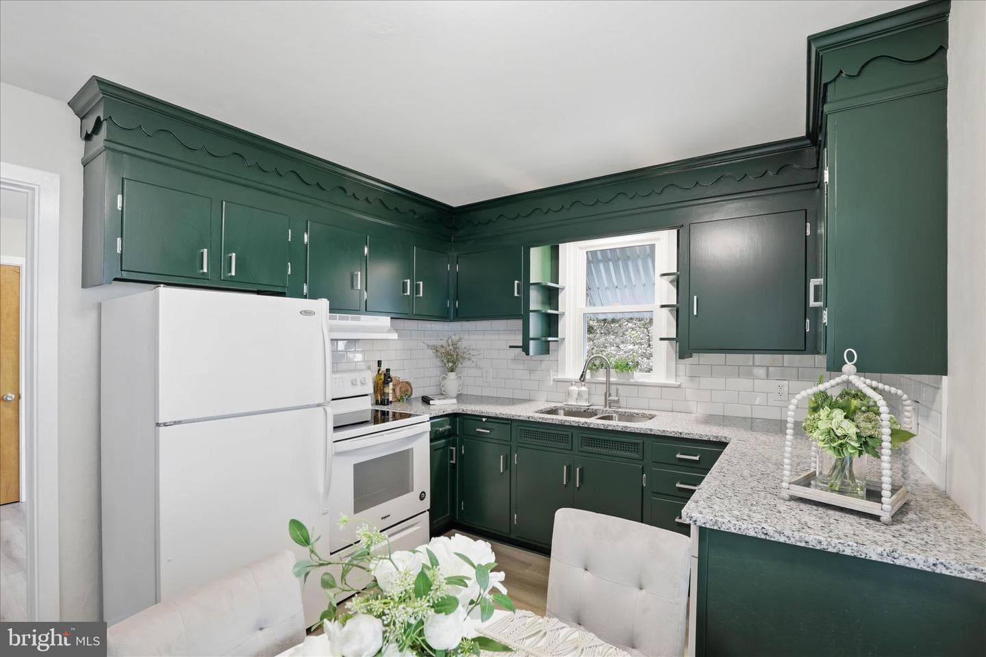 216 N Pitt Street photo 16