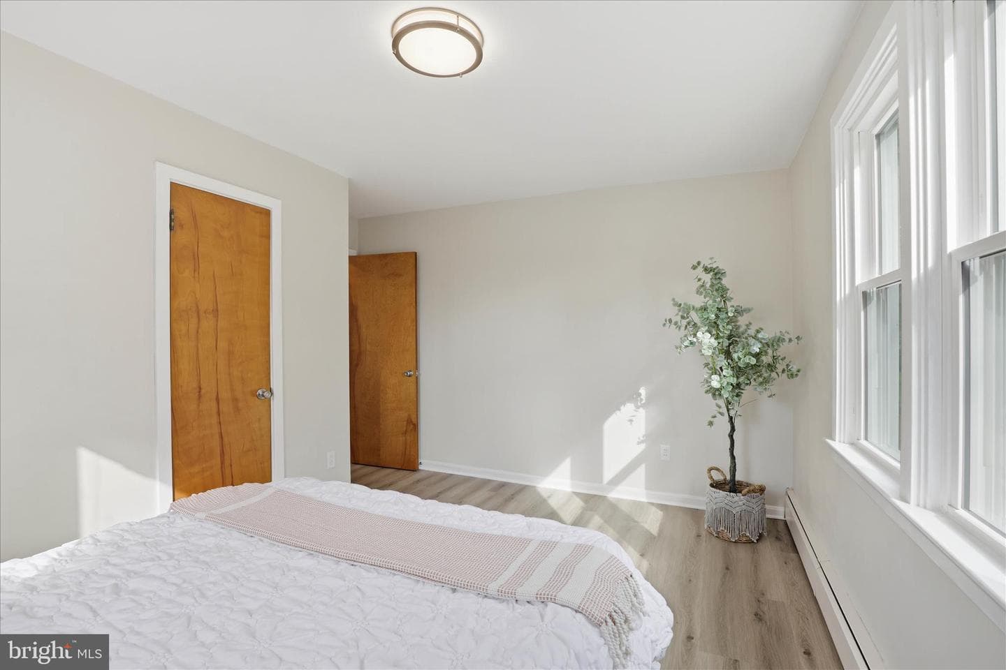 216 N Pitt Street photo 20