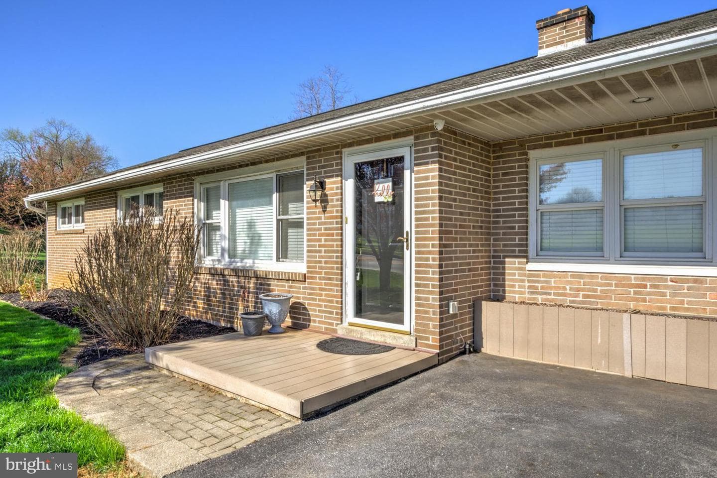 2049 Pine Drive photo 2