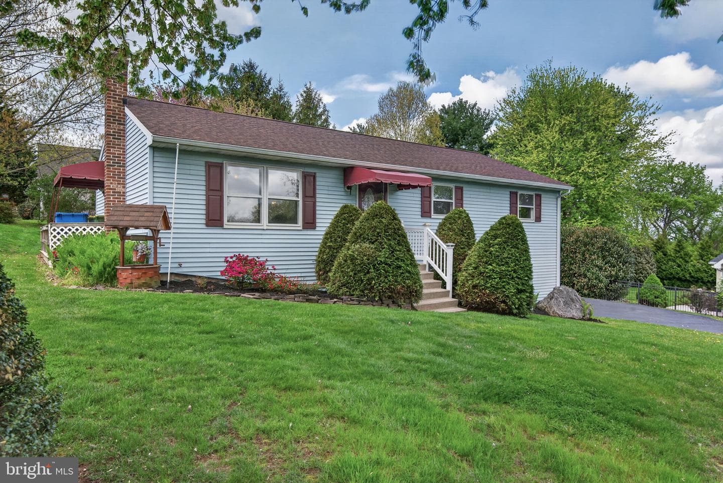 104 Nordick Drive photo 3
