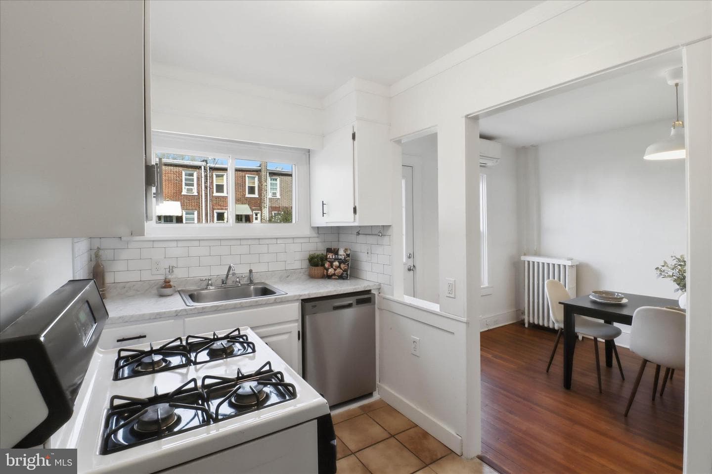 521 Hamilton Street photo 14