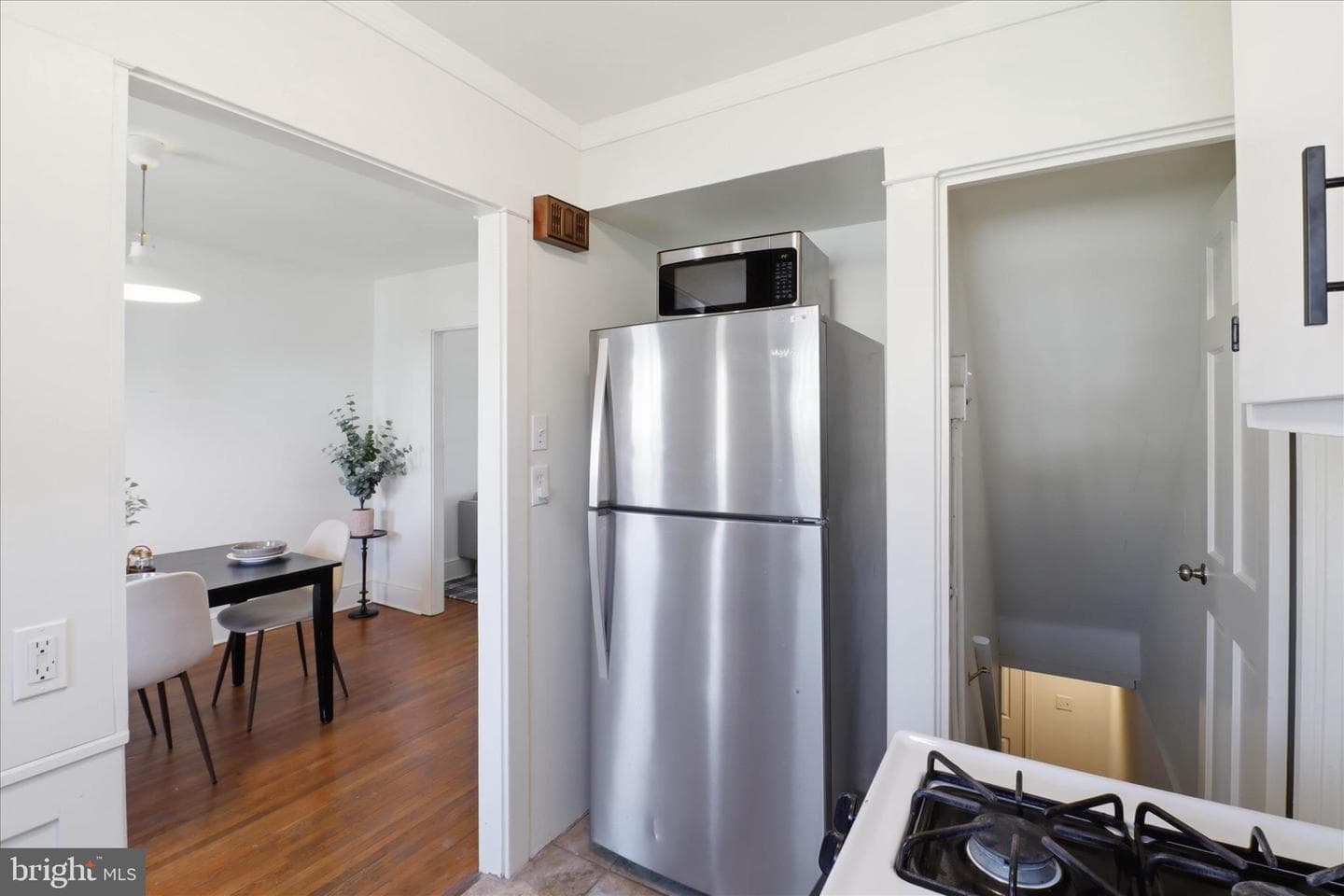 521 Hamilton Street photo 17