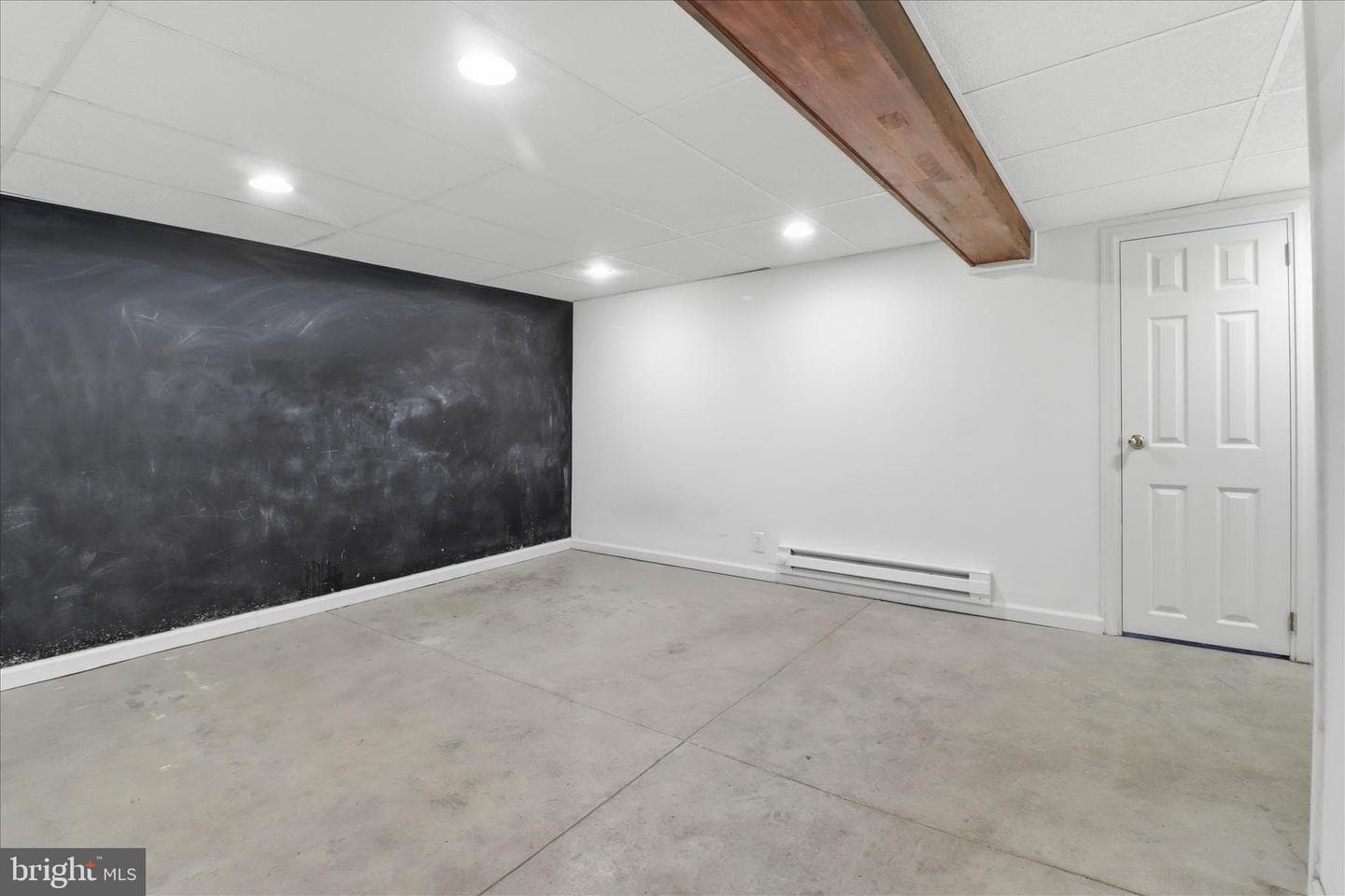 521 Hamilton Street photo 32