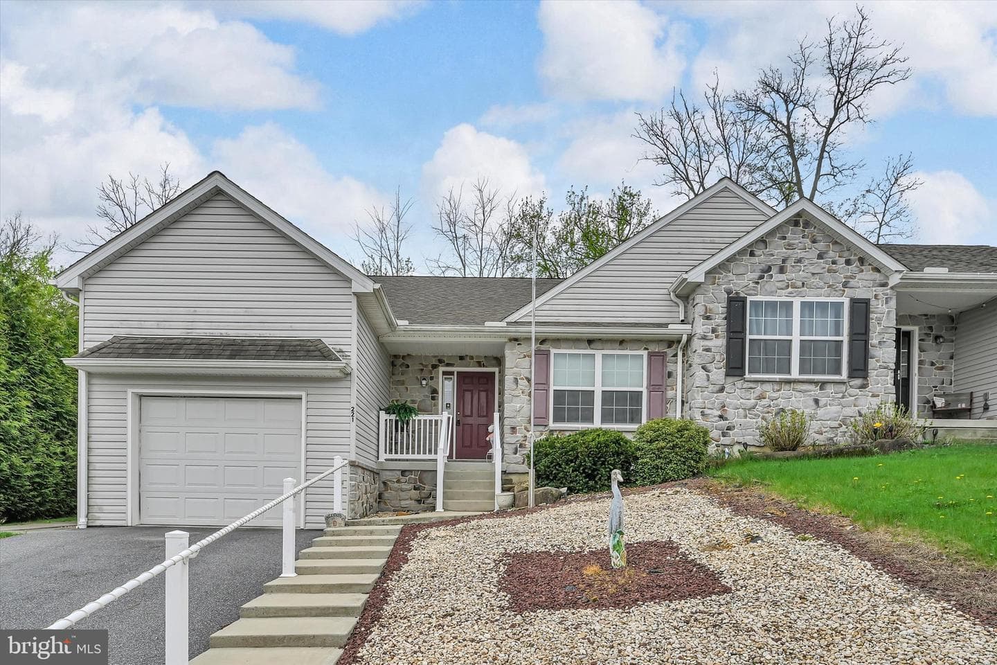 221 Red Fern Drive
