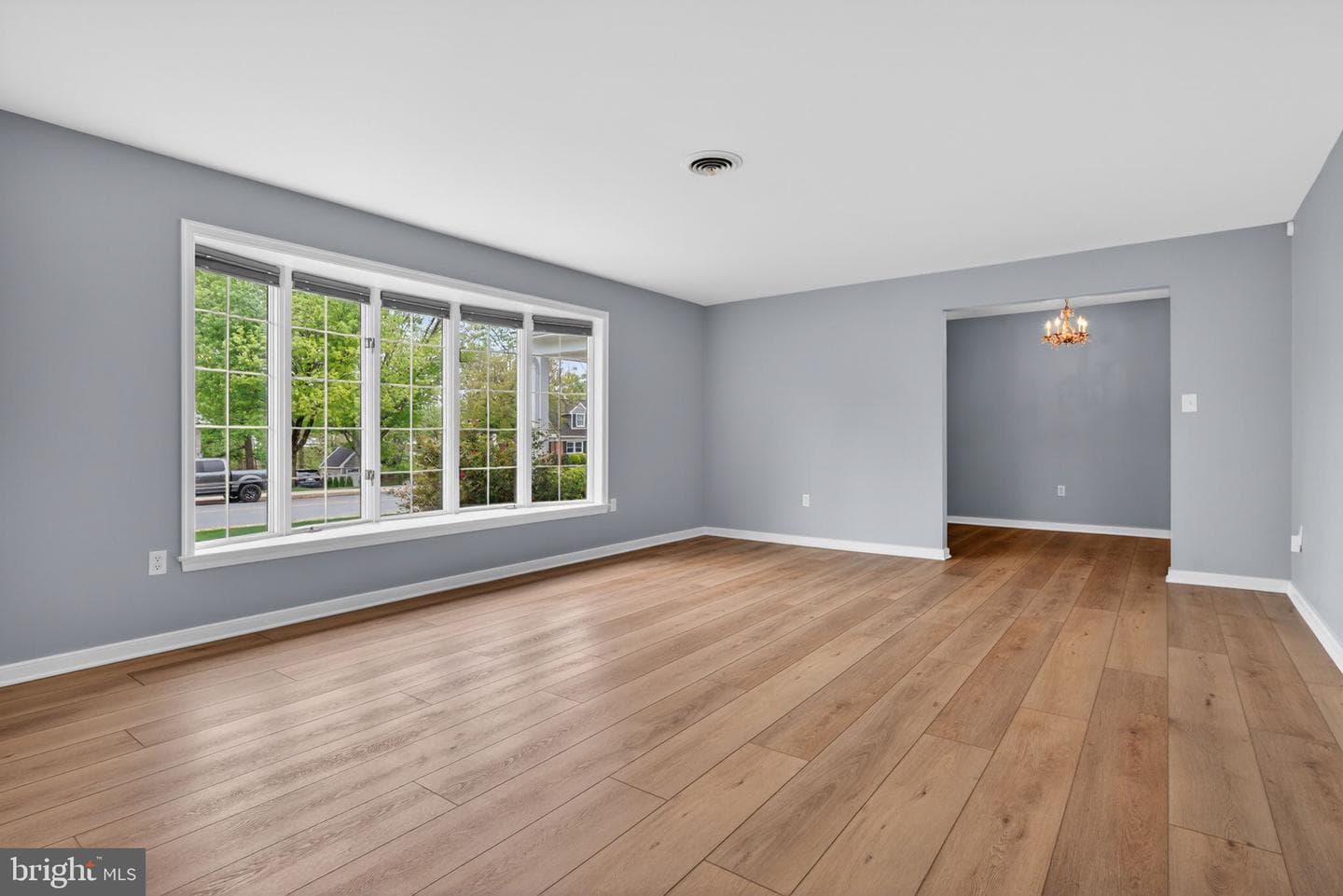 701 Pershing Avenue photo 8