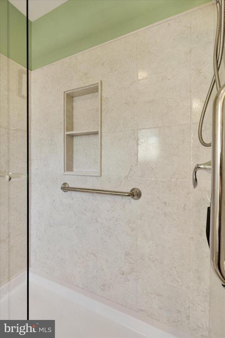 113 Hillcrest Road photo 22